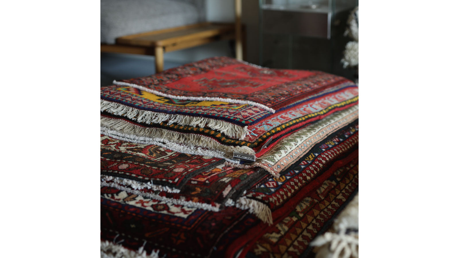 遊牧民の手しごと ートライバルラグの魅力