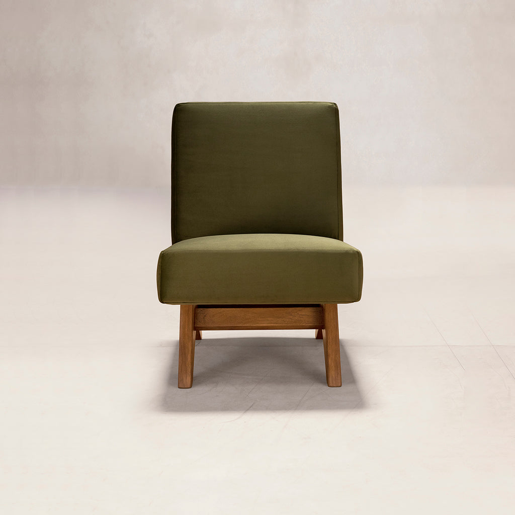 PH36 布張りアームレスチェア　正面