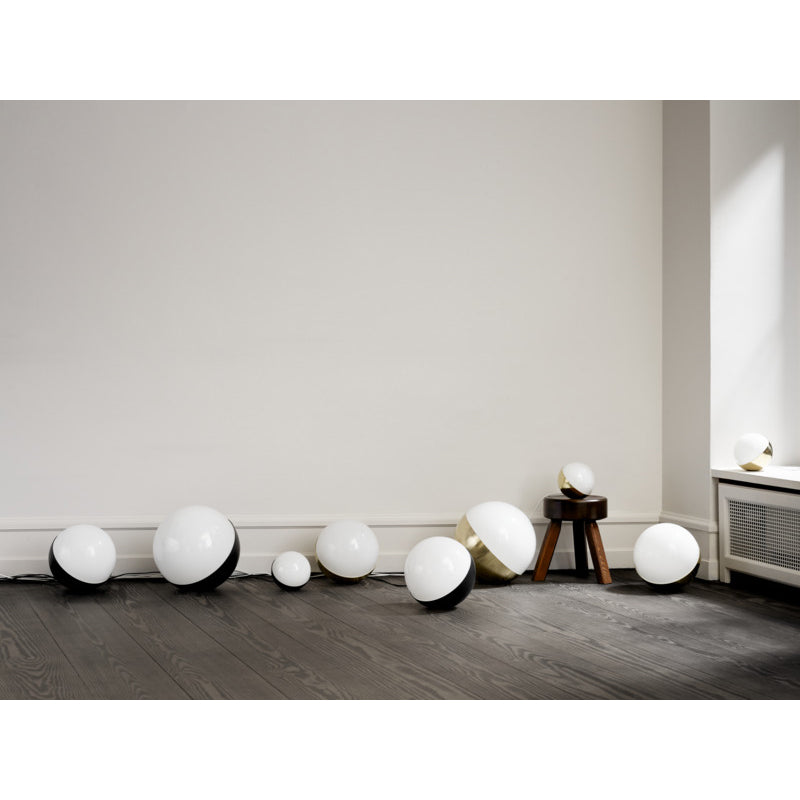 VLステュディオテーブル/フロア-使用イメージ-無点灯